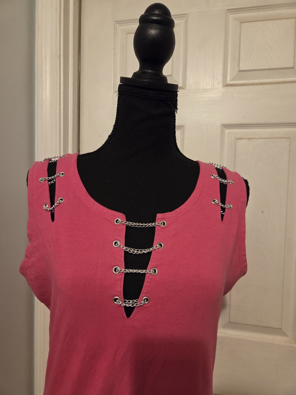 Women’s V-Twin Motorcycle Apparel Top - Picture 2 of 6